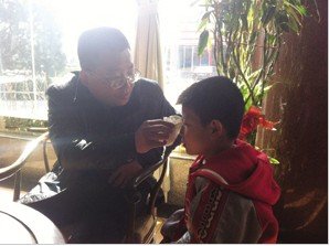 合阳一老师多次体罚学生 曾用椅子腿砸伤两人
