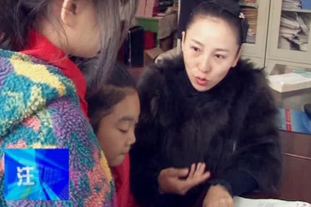 延长这名警察热心公益20余年 帮5名孩子圆上学梦