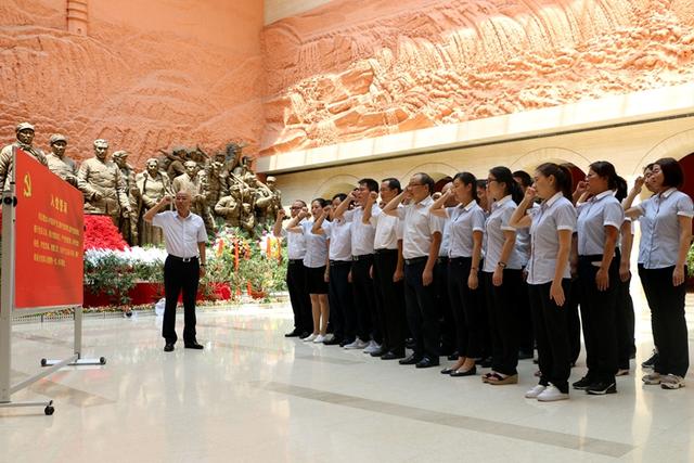 中建三局安装西北公司走进革命圣地 接受红色