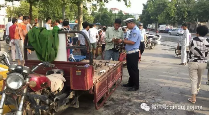 咸阳交警整治辖区低速载货汽车和三轮汽车