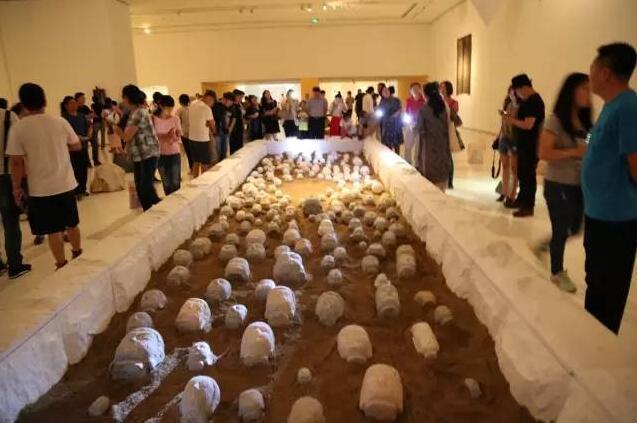 “天洞·对话——韩三之化界艺术展”开幕