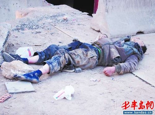 醉酒男昏睡路边被冻死
