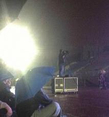 咸阳一中学运动会开幕 上千学生淋雨校领导打伞