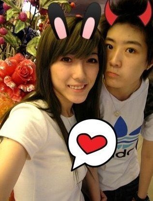 align="center">刘昕与"密友" (图5) 苏妙玲李宇春谭维维 历届快女