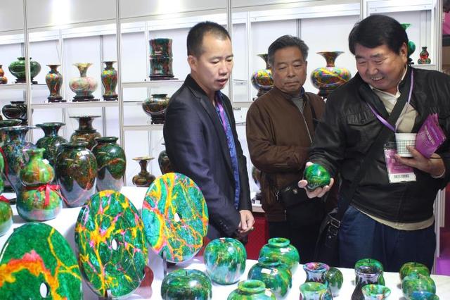 第10届西安珠宝展于曲江国际会展中心璀璨开