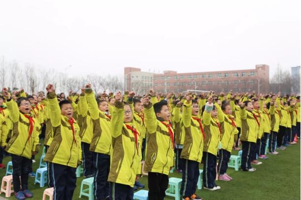 泾河新城泾华学校中考高考誓师大会隆重召开