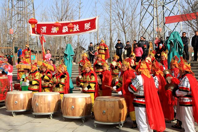 活色生香过大年 西安新春庙会庙趣多多