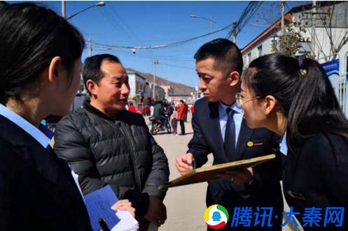 延安首辆行政审批流动服务车在安塞区运营_大