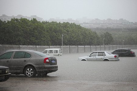 车辆遭淹能否赔 保险公司:车库进水可理赔