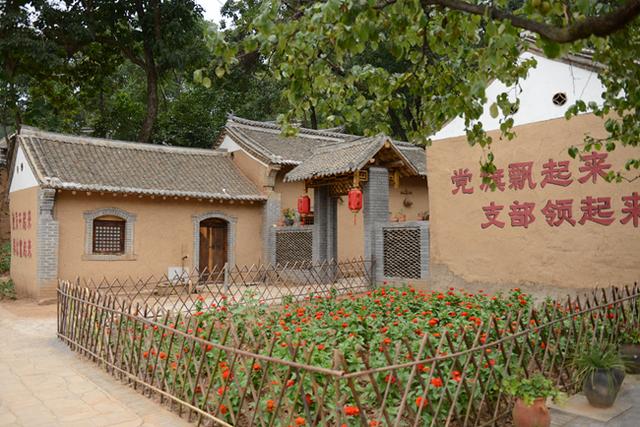 国庆豫西大峡谷美食节和观瀑节开幕 百草园免门票