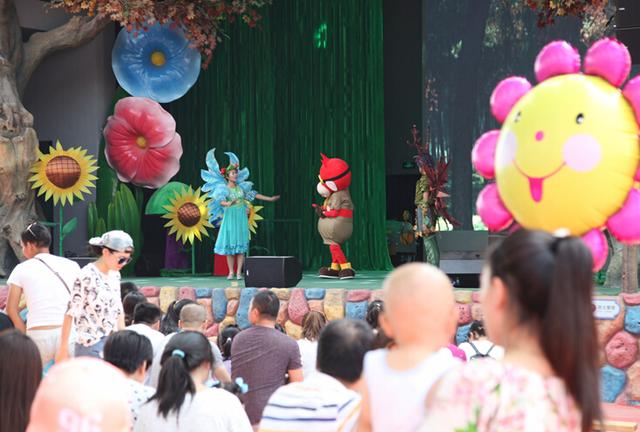 五一去乐华欢乐世界体验风车节 抛开一切找快