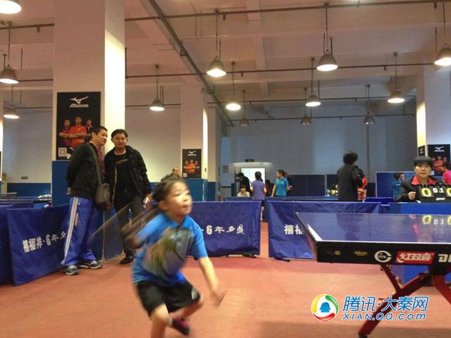 20166年西凤杯西安青少年乒乓球锦标赛开赛