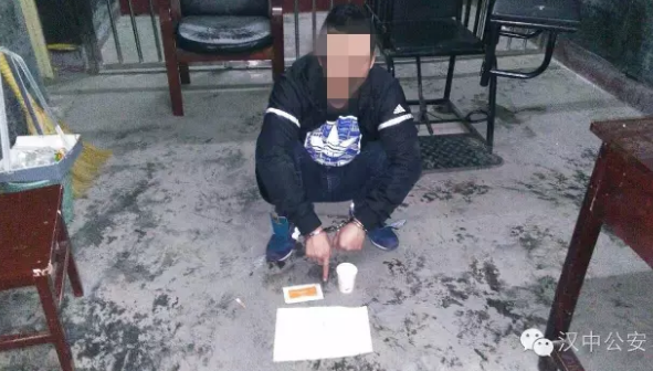 汉中三男子吸毒后开车上路被民警当场抓获