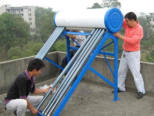 太阳能热水器隐患多多--消协呼吁强制标准