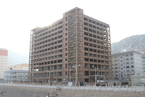 延长县一块土地现两个土地使用证 律师称违法