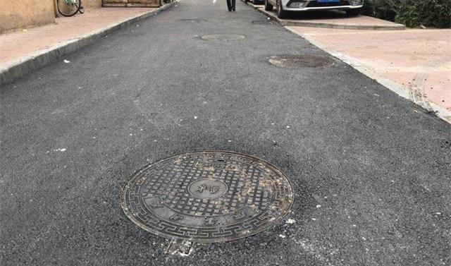 宝鸡一百米路上咋有20余井盖 高出地面几厘米