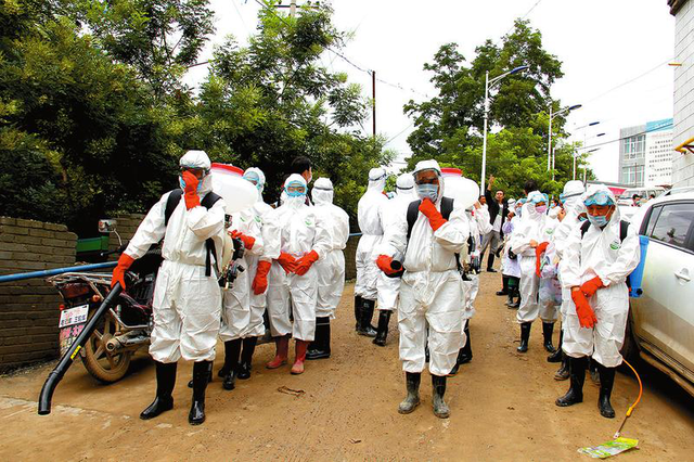 榆林市卫生工作者抗击7·26暴雨洪灾 确保灾后