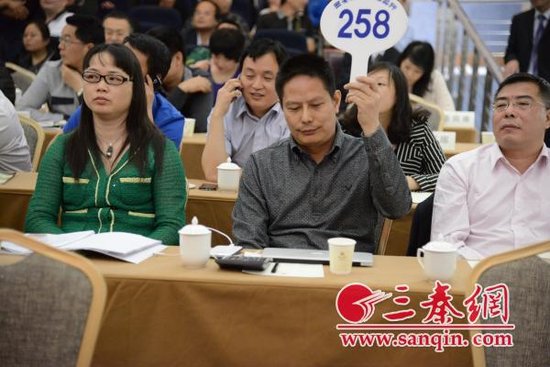 西安钟楼地下通道广告牌 拍出1.51亿元天价