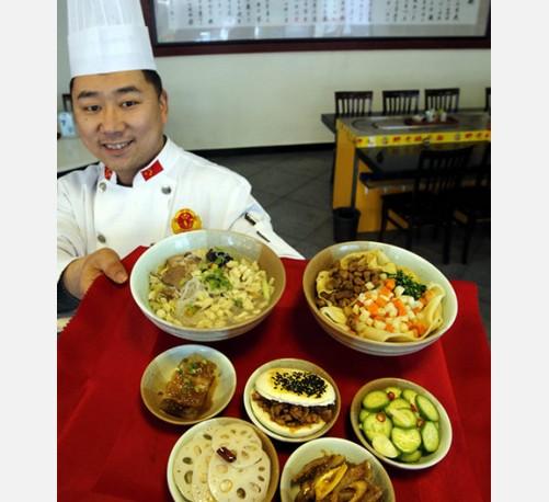 设家宴款待连战,两人都是陕西老乡