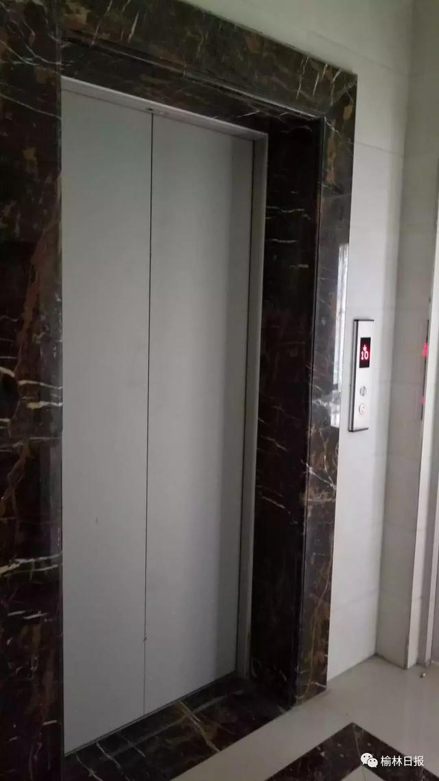 榆林曼哈顿小区电梯停靠不平层 业主质疑安全