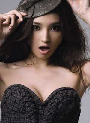 世界上80%女性戴着<em>不合适胸罩</em>_腾讯大秦网