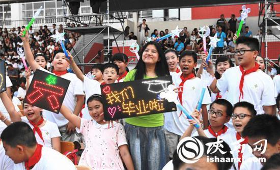 西安高新国际学校为540名小学生举办毕业艺术盛典