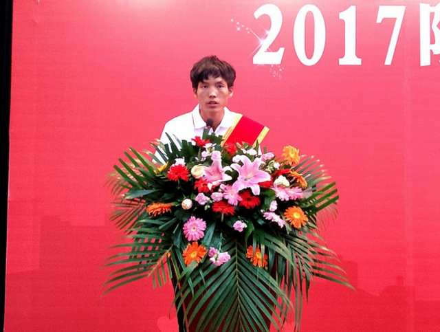 2017陕西利群阳光优秀学子报告会暨助学金发放仪式西安举行