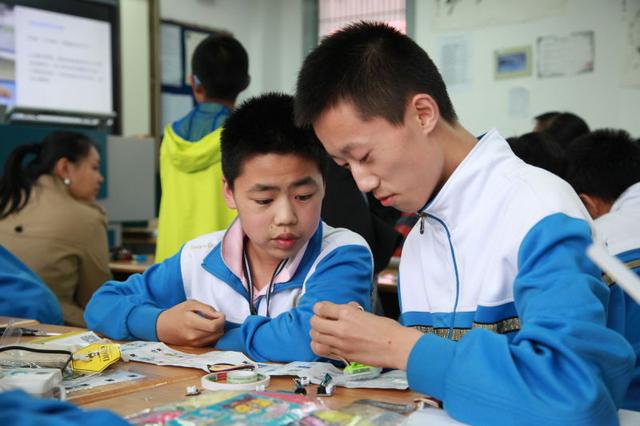 小小创想家 创客教育进校园巡展活动顺利举行