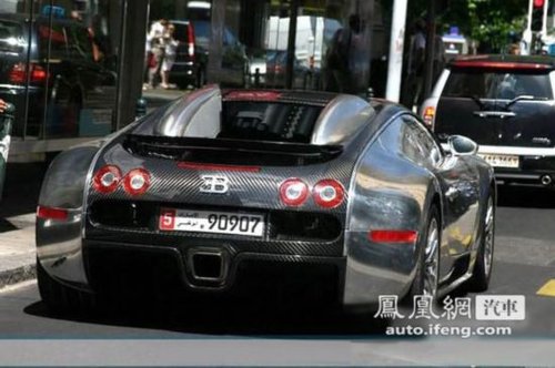 迪拜富豪得瑟 各种超级豪车大开眼见