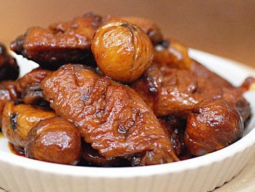 板栗烧鸡的做法