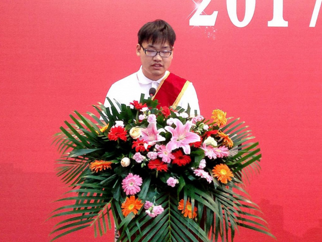 2017陕西利群阳光优秀学子报告会暨助学金发放仪式西安举行