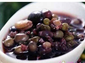 清热祛斑百合三豆汤的做法