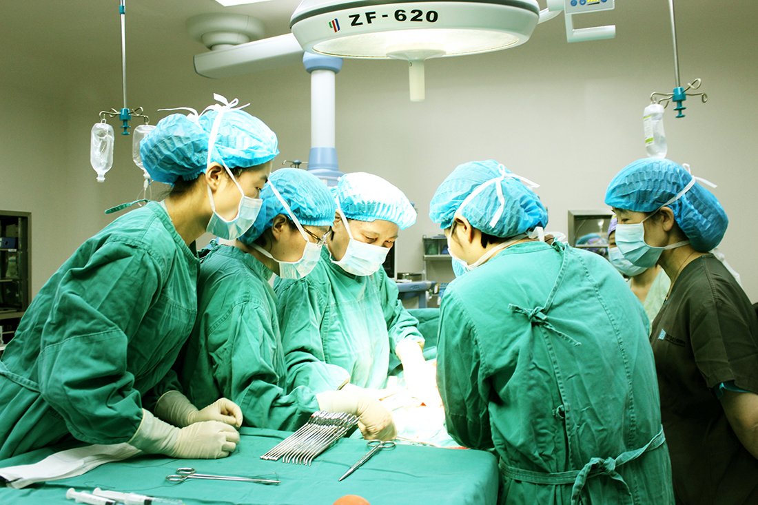 真实版《生门》西安上演 看妇产科生死时速