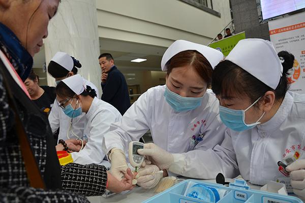 医生提示高尿酸危害大 体检查尿酸早发现