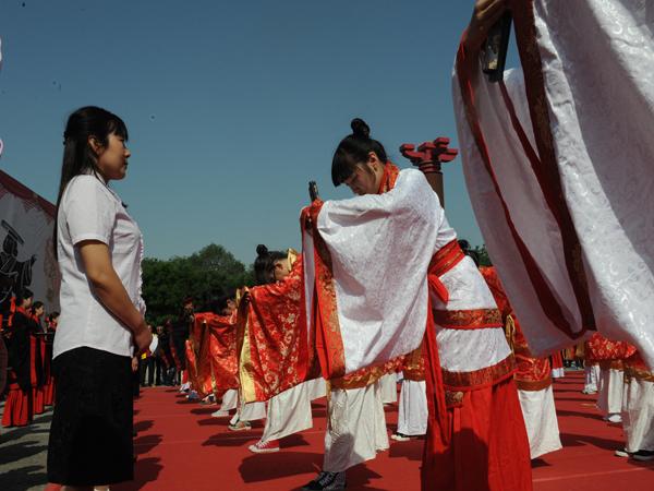 西安市第七十五中晋升为陕西省标准化高中