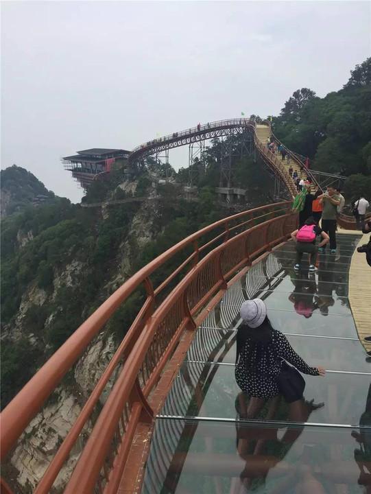 少华山玻璃栈道你敢来吗 少华山一日游报名仅