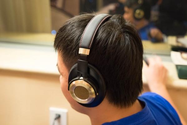 小米Note官配?小米头戴式耳机图赏