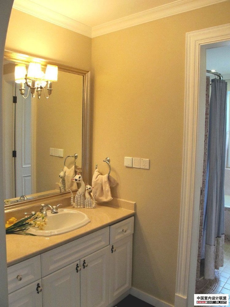 历时10个月装修的美式新<em>古典</em>风格独栋别墅_腾