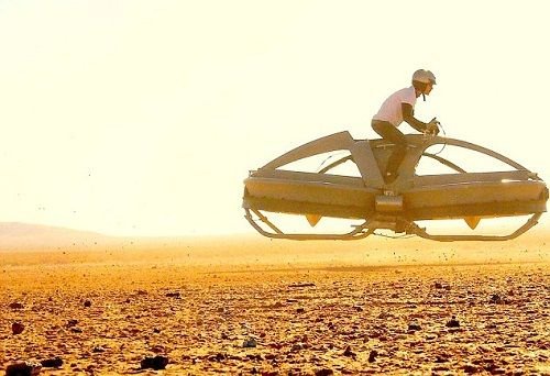 美国推出可悬空飞行摩托 如同科幻电影道具