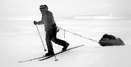 英女子将独自滑雪穿越南极 1700公里历时70天