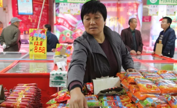 摆地摊的三轮车改装图_城市摆地摊收入