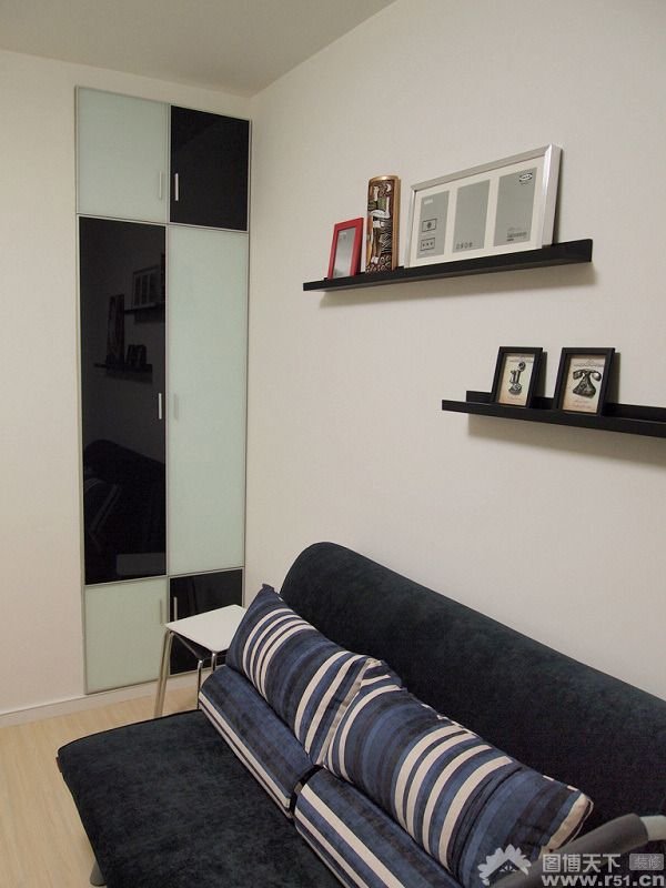 <em>处女</em>座单身多金汉亲自动手 打造超完美简约窝