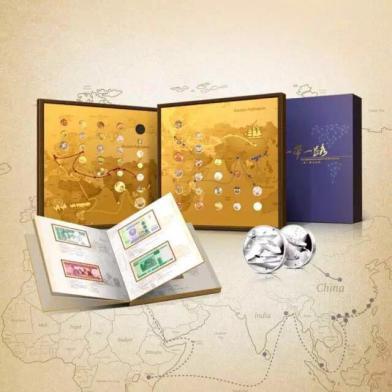 中国光大银行率先发行中国金币总公司出品《一