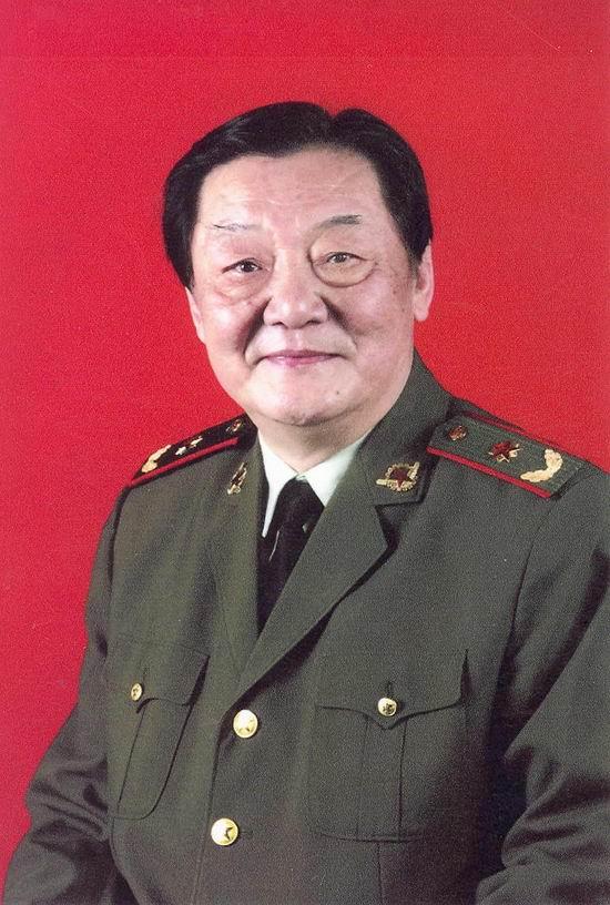 中国宝鸡英模事迹微电影节评委会主席翟俊杰少将