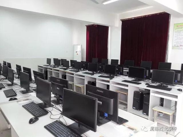 中考失利怎么办?读渭南西北职专 升学就业两不