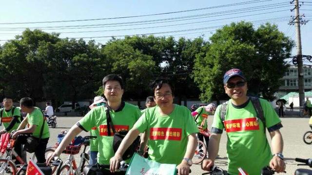 低碳出行 九三学社发起绿色骑行公益宣传活动