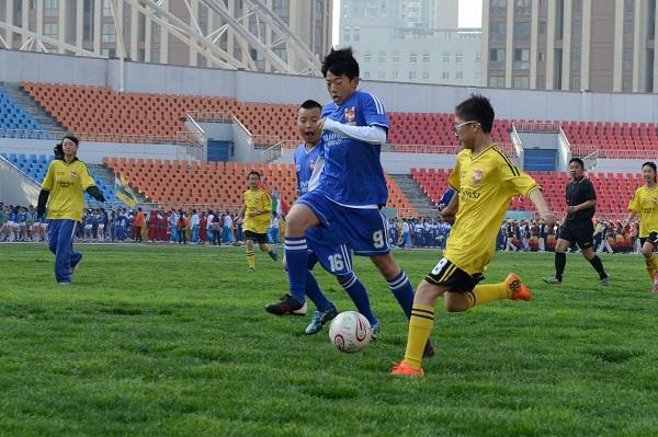 汉台创建全国足球特色学校7所获陕西全民健身
