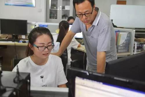 西京学院信息工程学院研究生校外实践基地揭牌