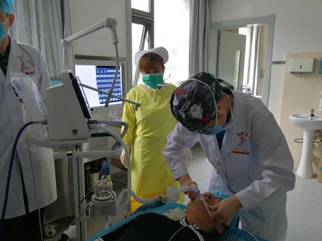安市中医医院成功完成第一例无痛支气管镜检查