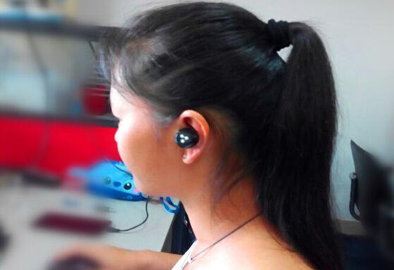全球首款真无线蓝牙运动耳机赛尔贝尔D900评测